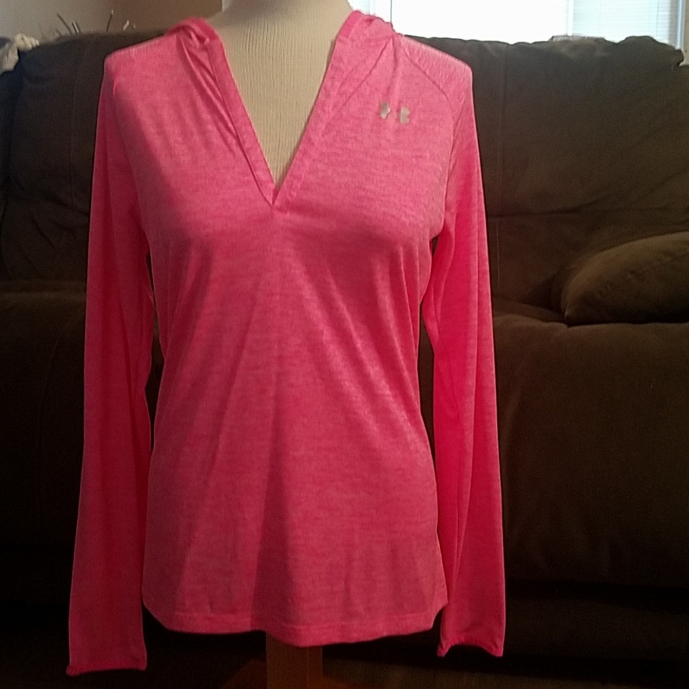 Under Armour long sleeve hooded tech shirt